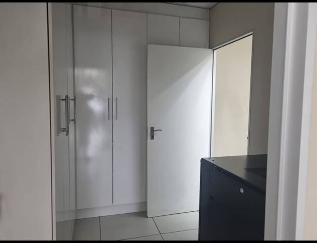 226M² OFFICE TO LET IN SONHEUWEL